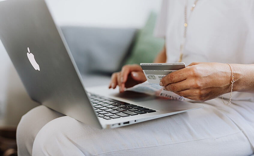 E-Commerce & Retail